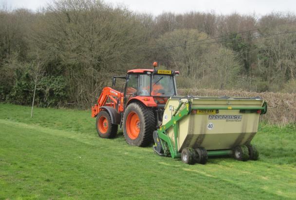 Cut and Collect Mowing 